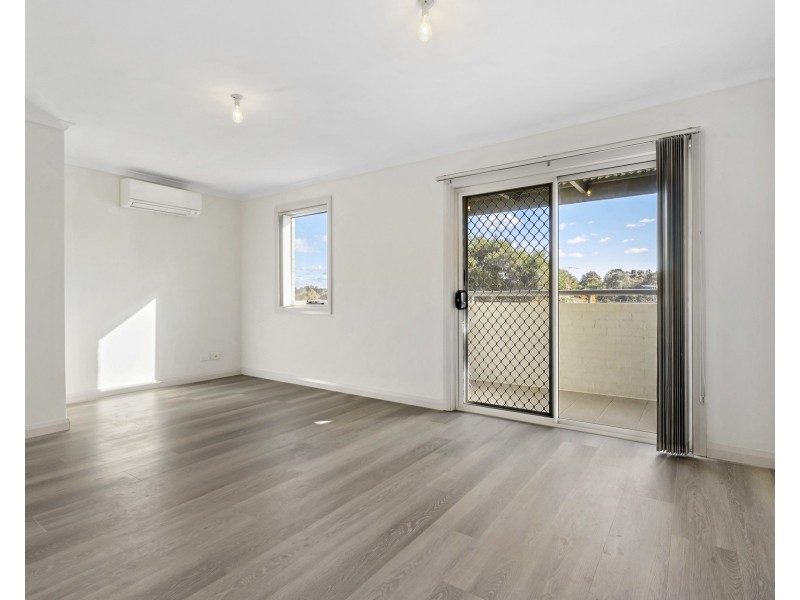 1/19 Cusack Avenue, Casula NSW 2170