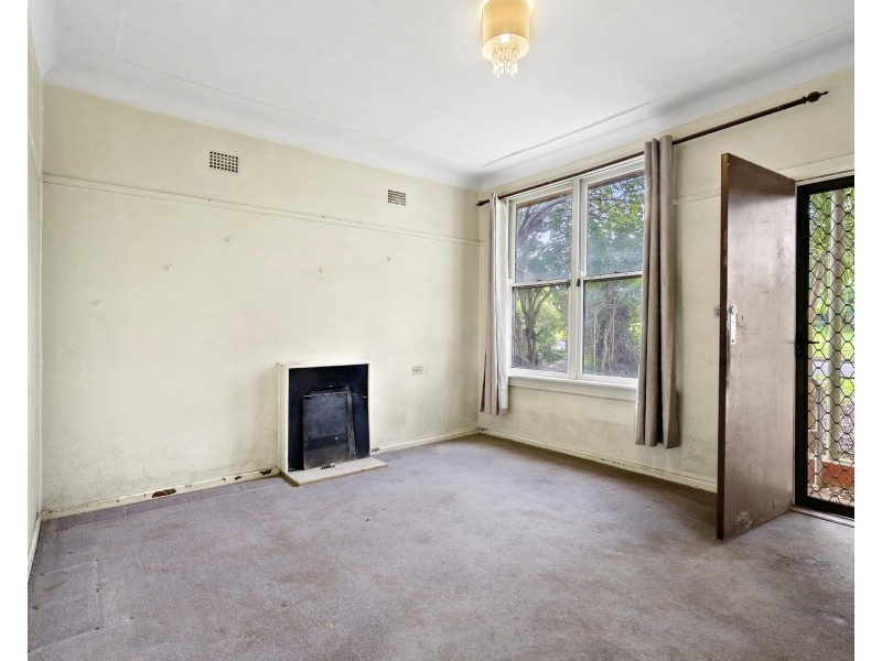 6 Lowry Road, Lalor Park NSW 2147