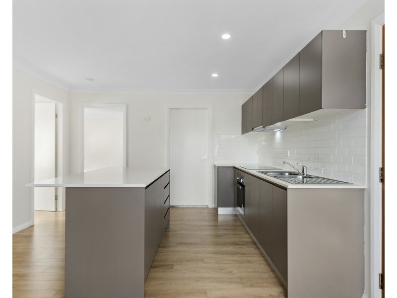 101 Railway Road, Quakers Hill NSW 2763