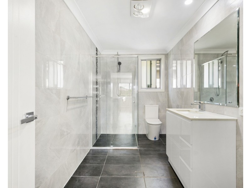 101 Railway Road, Quakers Hill NSW 2763