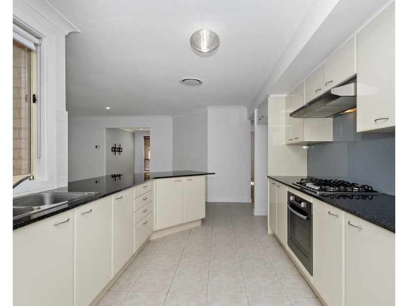 1 Hewitt Link, Harrington Park NSW 2567