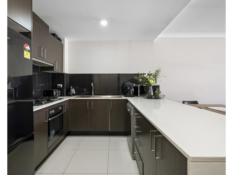 203/8a Myrtle Street, Prospect NSW 2148