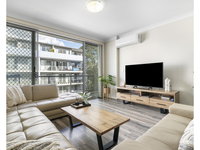 203/8a Myrtle Street, Prospect NSW 2148