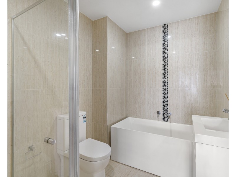 203/8a Myrtle Street, Prospect NSW 2148