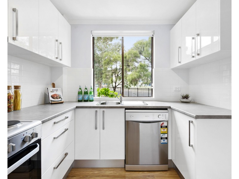 52/5 Griffiths Street, Blacktown NSW 2148