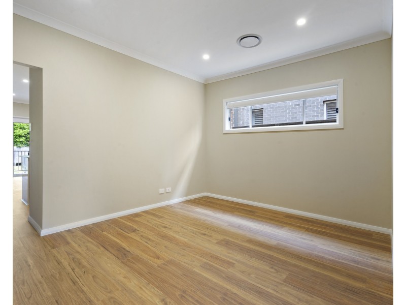 36 Scott Street, Toongabbie NSW 2146