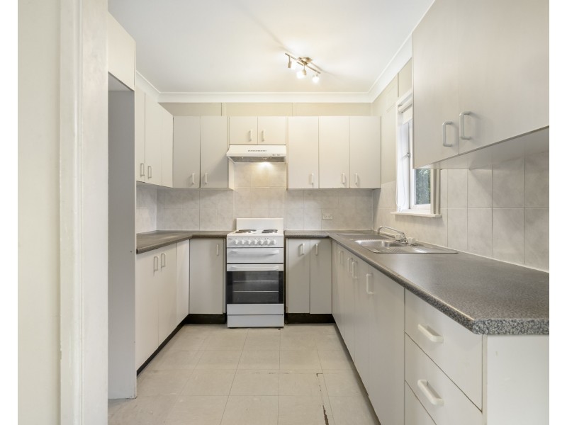 41 Lingayen Avenue, Lethbridge Park NSW 2770