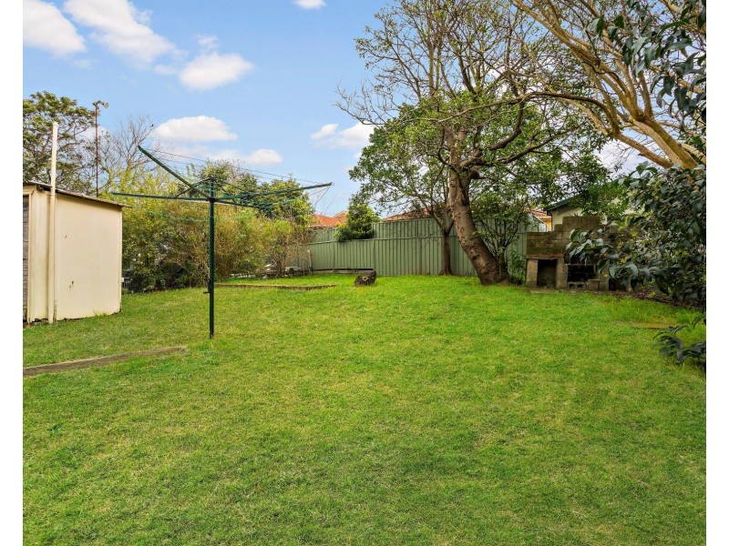 4 Fisher Road, Lalor Park NSW 2147