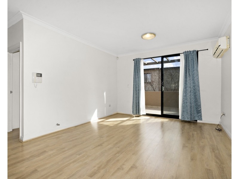 44/6-18 Redbank Road, Northmead NSW 2152