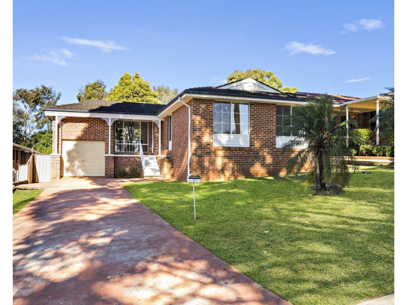 33 Desley Crescent, Prospect NSW 2148
