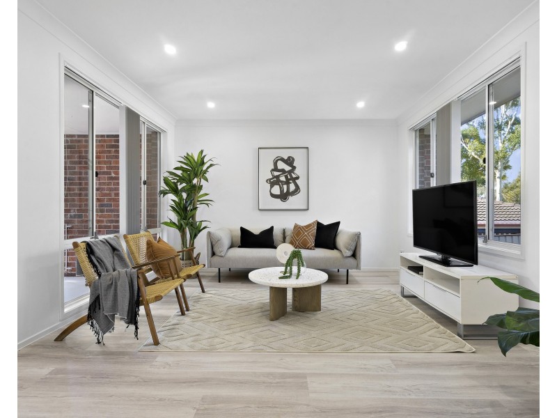 33 Desley Crescent, Prospect NSW 2148