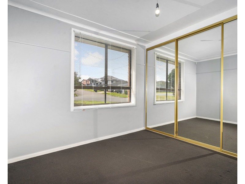 30 Dawn Drive, Seven Hills NSW 2147