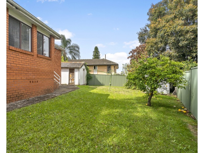 30 Dawn Drive, Seven Hills NSW 2147