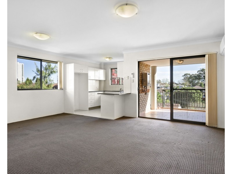 13/8-10 Clifton Street, Blacktown NSW 2148