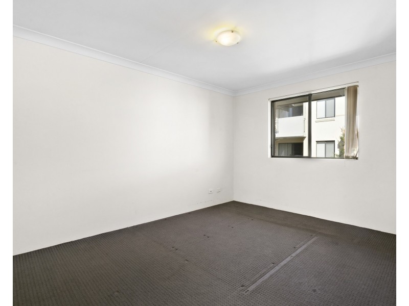 13/8-10 Clifton Street, Blacktown NSW 2148