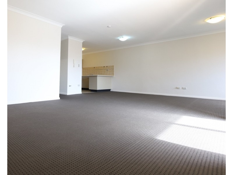23/14-18 Fourth Avenue, Blacktown NSW 2148