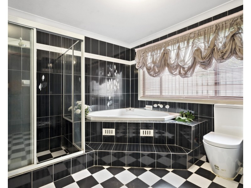 4 Belrose Place, Prospect NSW 2148