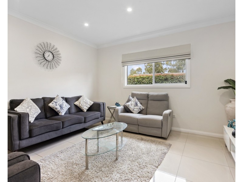 51 & 51a Cowley Crescent, Prospect NSW 2148