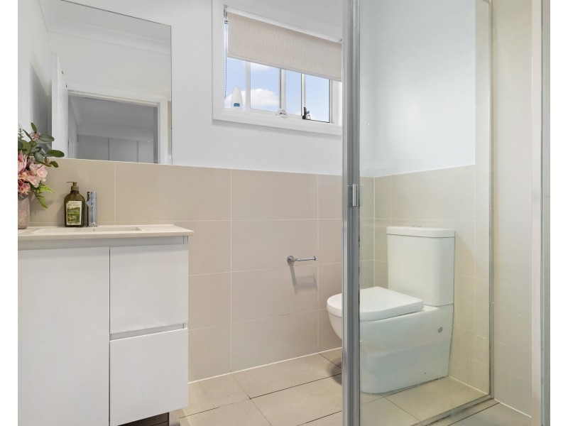 51 & 51a Cowley Crescent, Prospect NSW 2148