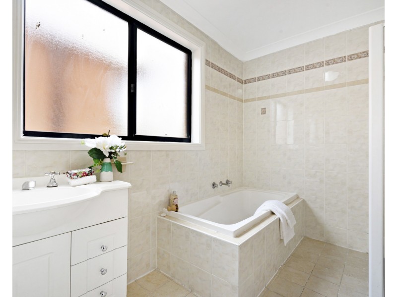 38 Dina Beth Avenue, Blacktown NSW 2148