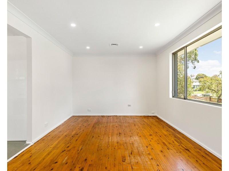 30 Ridgeway Crescent, Quakers Hill NSW 2763