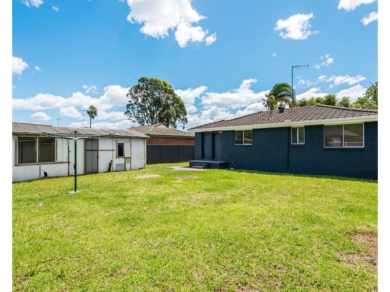 30 Ridgeway Crescent, Quakers Hill NSW 2763