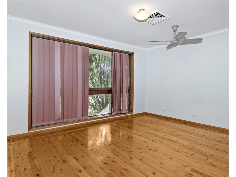 26 Blaxland Avenue, Luddenham NSW 2745