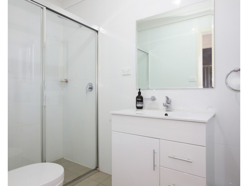 2B Sarre Place, Prospect NSW 2148