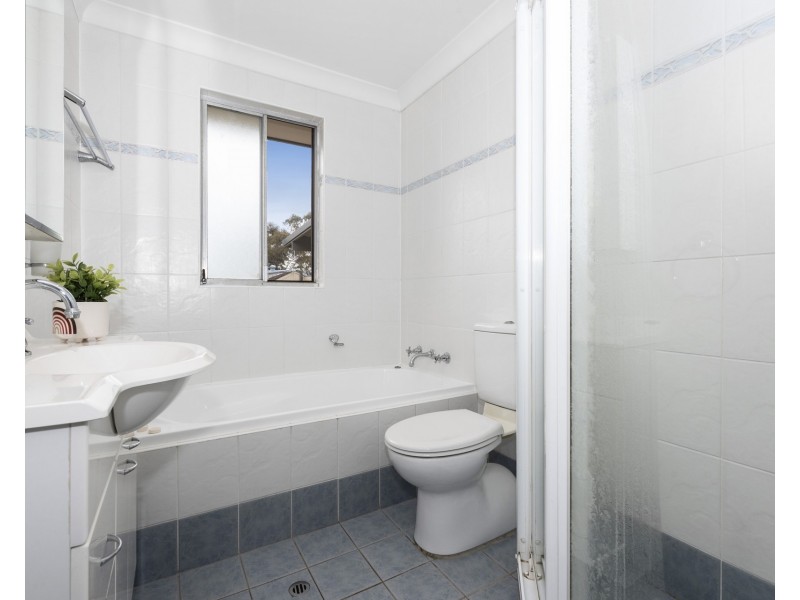 68 Kolodong Drive, Quakers Hill NSW 2763