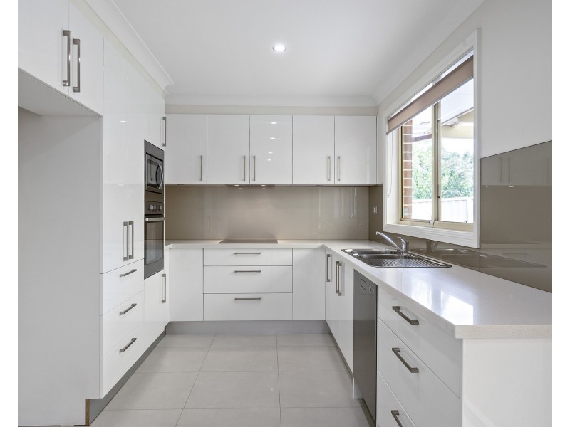 8b Baron Close, Kings Langley NSW 2147