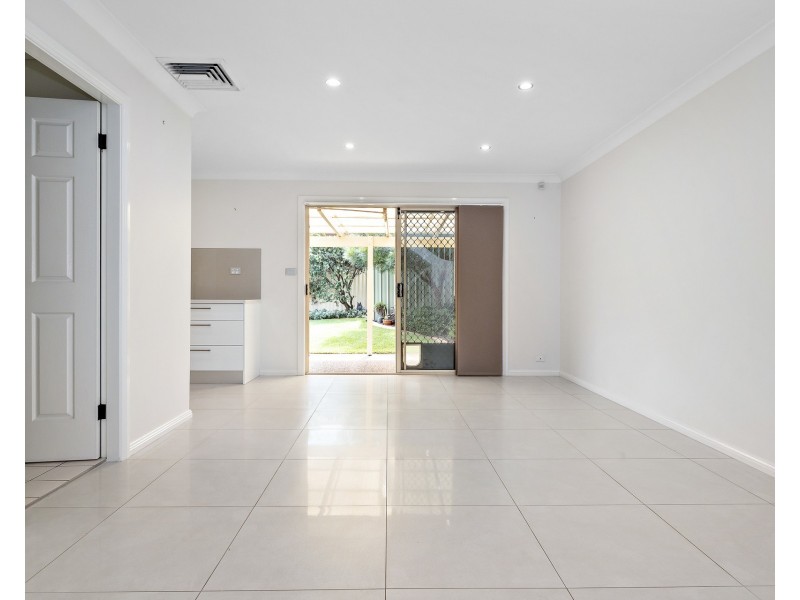 8b Baron Close, Kings Langley NSW 2147