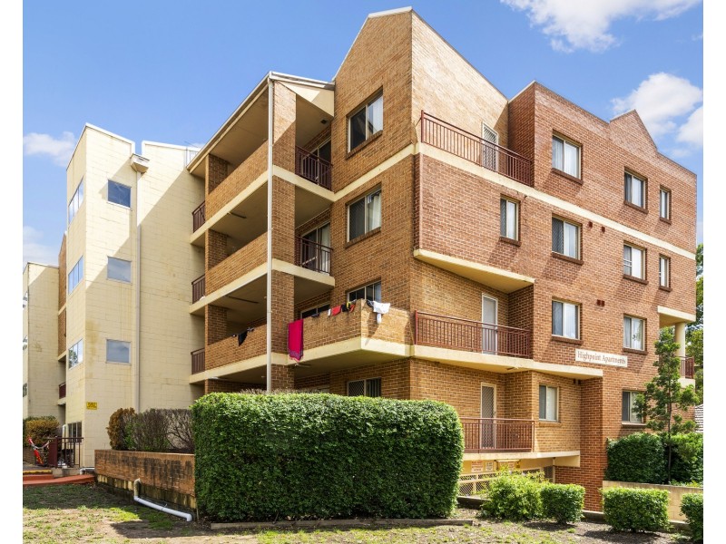 27/2-4 Fourth Avenue, Blacktown NSW 2148