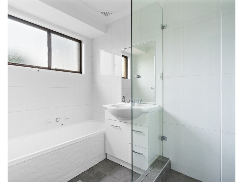 2 Oulton Street, Prospect NSW 2148