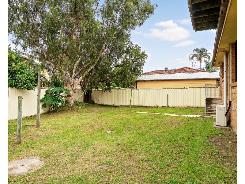 2 Oulton Street, Prospect NSW 2148