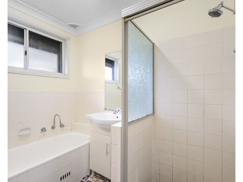 6 Canna Place, Quakers Hill NSW 2763