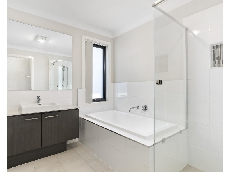 23 Saltbush Circuit, Ropes Crossing NSW 2760