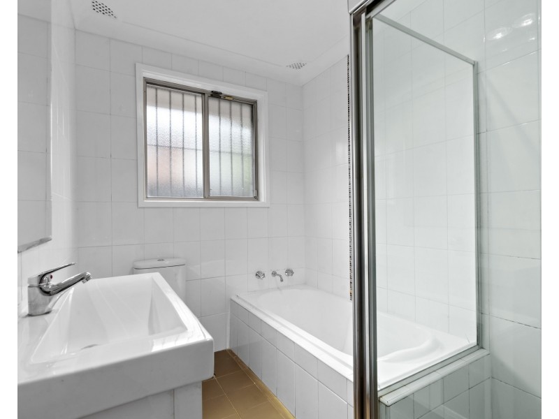 153 Lucretia Road, Seven Hills NSW 2147