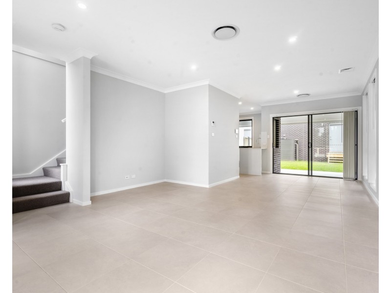 252 Sixth Avenue, Austral NSW 2179