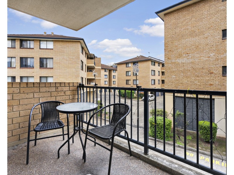 27/7 Griffiths Street, Blacktown NSW 2148