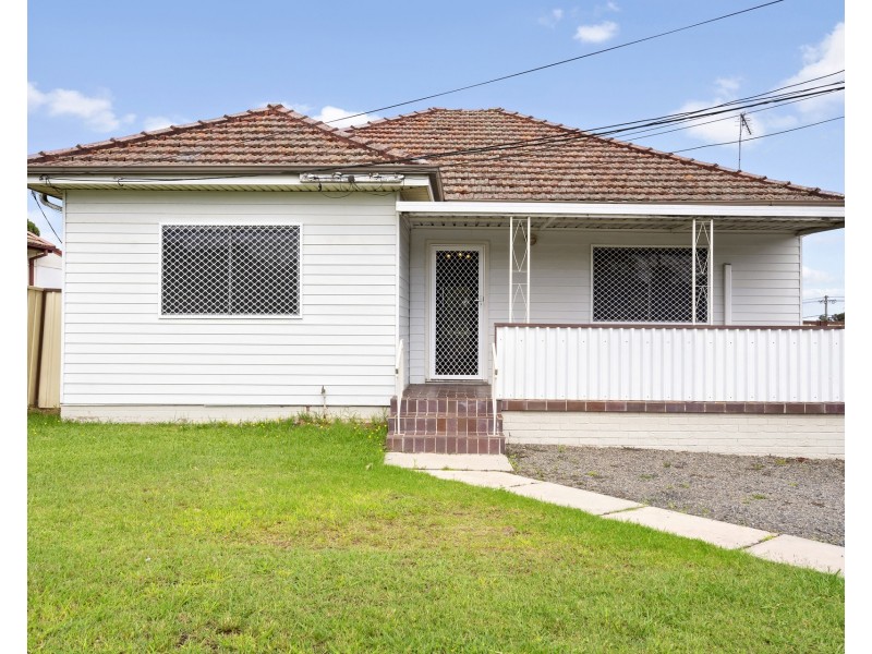 33 Balmoral Street, Blacktown NSW 2148