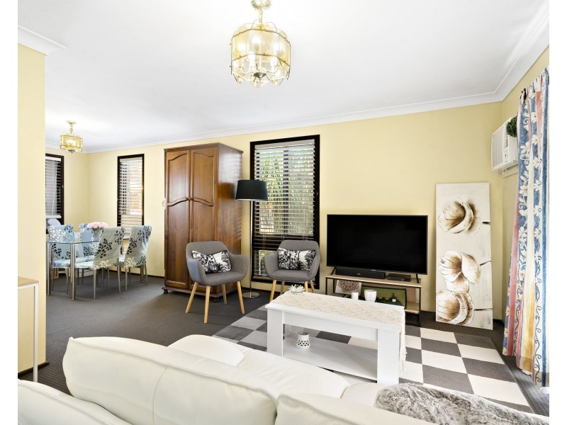 2 Pentland Street, Quakers Hill NSW 2763