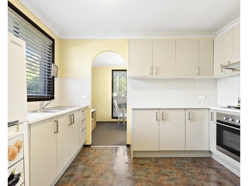 2 Pentland Street, Quakers Hill NSW 2763