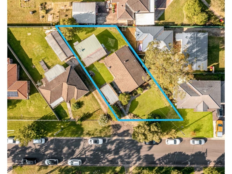 2 Pentland Street, Quakers Hill NSW 2763