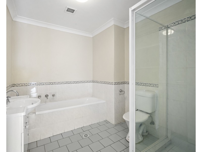 27/8-10 Fifth Avenue, Blacktown NSW 2148