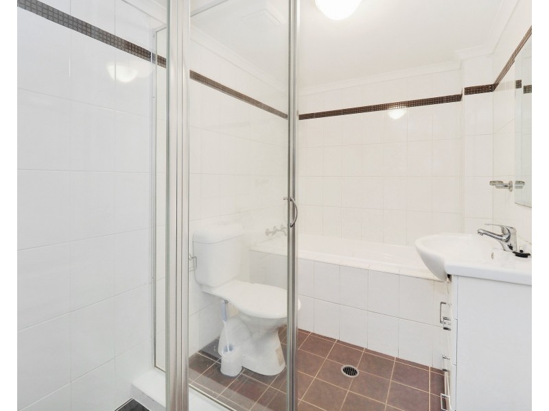 24/8-14 Oxford Street, Blacktown NSW 2148