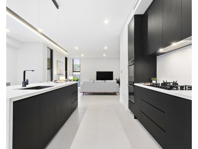 6 Lowry Road, Lalor Park NSW 2147