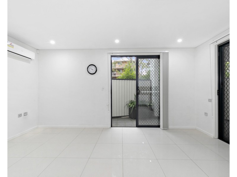 21/232 Targo Road, Toongabbie NSW 2146