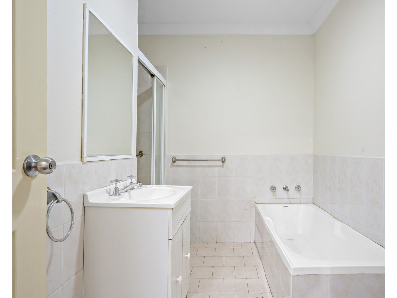 25/8-10 Fourth Avenue, Blacktown NSW 2148