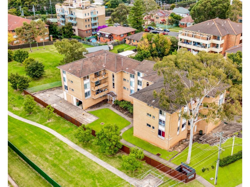 18/18 Bruce Street, Blacktown NSW 2148
