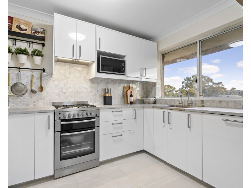 18/18 Bruce Street, Blacktown NSW 2148